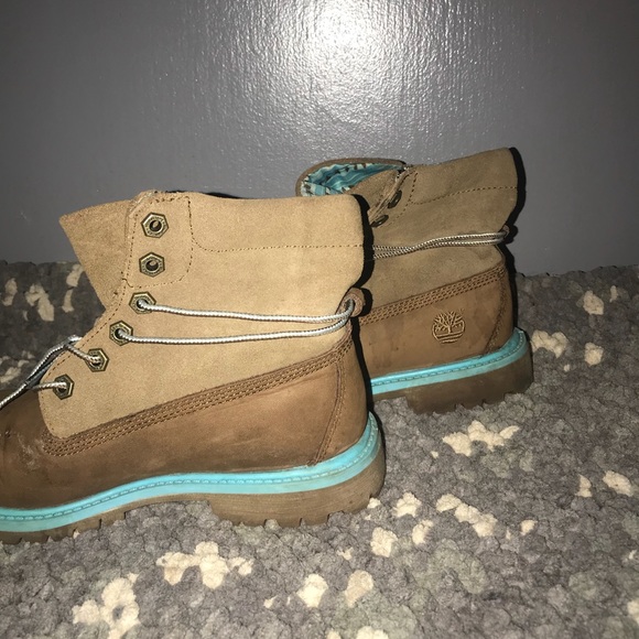 Timberlands - Picture 3 of 4